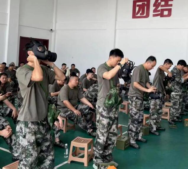 以练为战强本事，，，加钢淬火砺精兵——市城投集团公司开展基干民兵集中训练-集团动态-武汉城投集团 